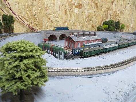 I love the plant… what can i say. Bottom of bank, depot and viaduct | Rob | Flickr