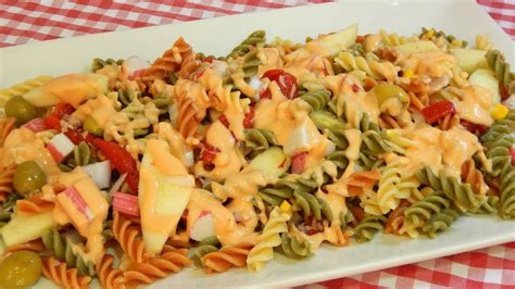 Cómo Hacer Una Ensalada De Pasta Fría Con Salsa Rosa Casera Y Pimiento