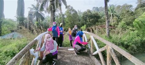 Majlis daerah bandar baharu 09800 serdang, kedah darul aman hotline : Laman Web Rasmi Puspanita: Program Gotong-Royong Batu ...