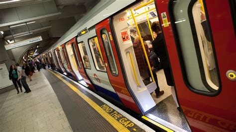 Londons Tube Will Have Full 4g Coverage By 2024 Techradar