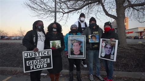 Usa Protesters Rally Against Police Brutality Near Minneapolis Following Shooting Of Unarmed