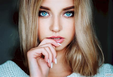 Красивые блондинки с голубыми глазами 55 фото