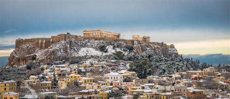 Greece lies in the balkan region of southeast europe. GTP Headlines Photos: A Day of Sudden Snowfall in Athens ...