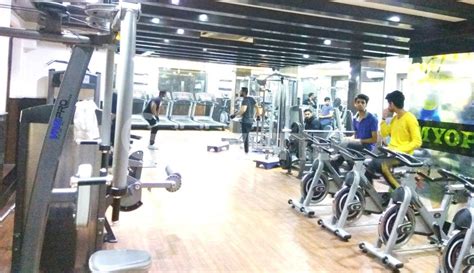 myoplus gym and spa pitampura delhi gym membership fees timings reviews amenities