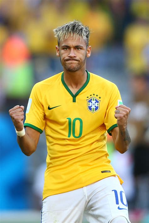 Brazil football squad 2018 fifa world cup russia : Neymar Photos Photos - Brazil v Chile: Round of 16 - 2014 ...