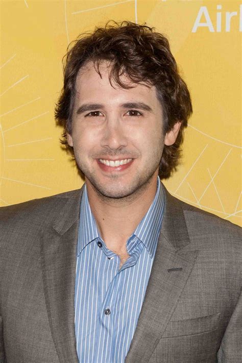Josh Groban Releases Old Holiday Favorites