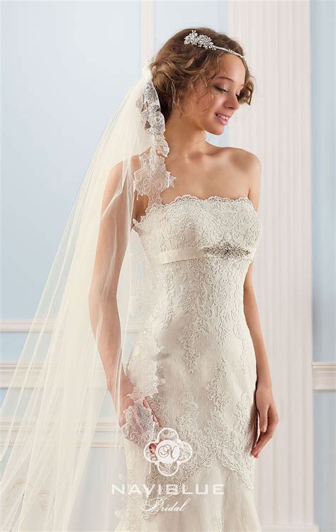 Unsere exklusiven brautkleider sind unnachahmlich und bieten alles, was sie sich für einen der wichtigsten. Brautkleid Zwickau www.lavie-brautmode.de | Wedding ...