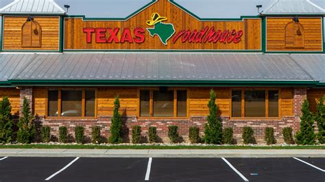 Big crowds expected when Texas Roadhouse opens Monday