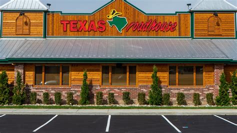 Big crowds expected when Texas Roadhouse opens Monday