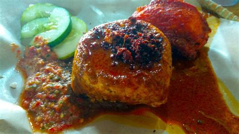 Penyusunan waktu solat fardhu telah diajarkan sendiri oleh malaikat jibrail kepada nabi muhammad s.a.w. food+road trip: RZ Nasi Kukus @ Shah Alam, Selangor, Malaysia.