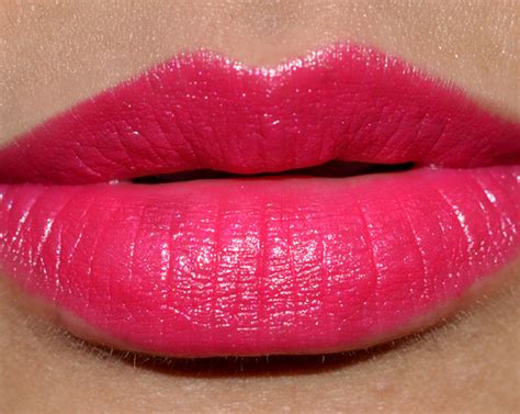 The Summer Season Mac Full Fuchsia Lipstick