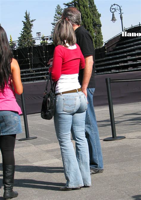 Beautiful Girl With Round Ass Divine Butts Candid Asses Blog