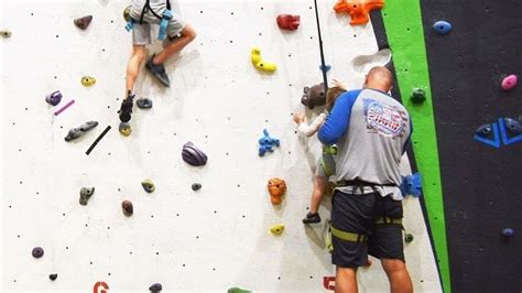 Learn How To Rock Climb Kendall Cliffs Climbing Gym