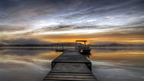 Boat Docks On A Lake In Morning Boat Dock Sunrise Clouds Lake Fog