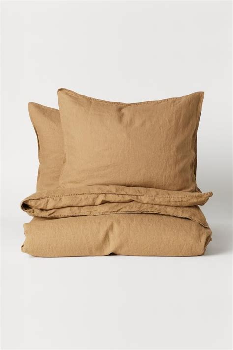 Guys can choose to wear vests and regular fit, round neck cotton. H&M Home / Washed Linen Duvet Cover Set, dark beige : 129.00$ | Duvet cover sets, Washed linen ...