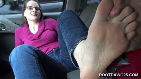 stinky feet frontseat with christina sapphire 1080p mp4 foot fetish by rootdawg25 clips4sale