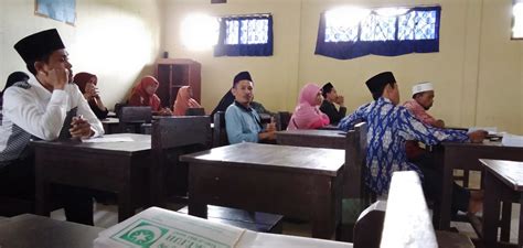 4 x 40 menit (2 x pertemuan). Materi IPS Kelas 8 Semester 1 Kurikulum 2013 Revisi 2018 ...
