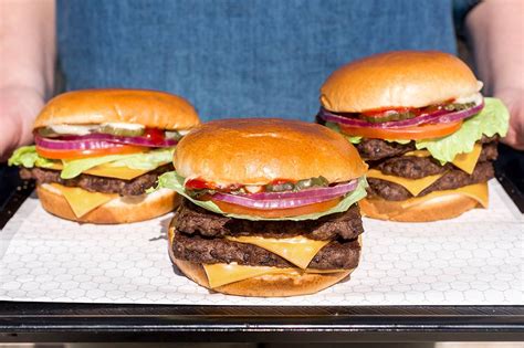 Trending Global Media McDonald's, Wendy's accused of exaggerating