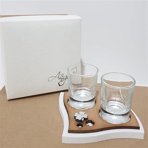 Le scatoline sono state design per i nostri bicchieri personalizzati. P25019AP