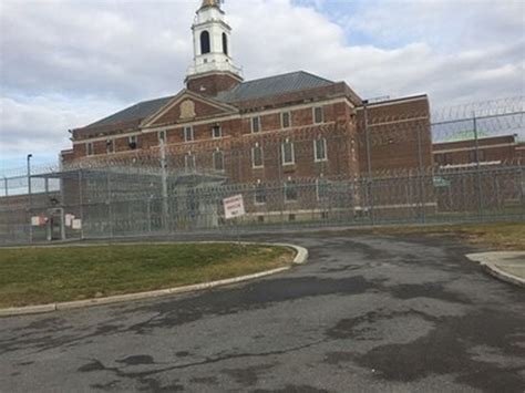 NY's longest-serving inmate rates best, worst prisons after 54 years