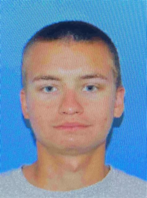 Kennewick Police Searching For Suspect Have You Seen Him