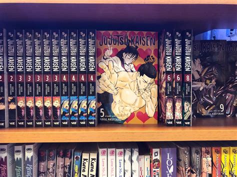 Jujutsu Kaisen Manga In 2021 Manga Collection Otaku Room Manga Books