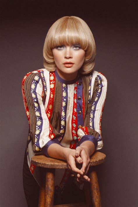 The only accessories needed are bronze bangles, a tangle of leather necklaces, and a. Bob hairstyle - very '70s! | 70's hairstyle!!! | Pinterest ...
