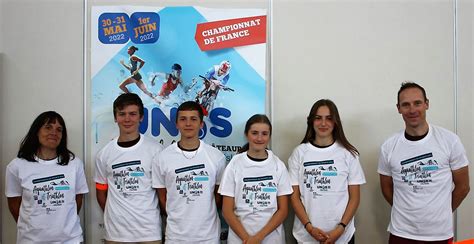 Valdoie Léquipe De Triathlon Du Collège Goscinny Vice Championne De