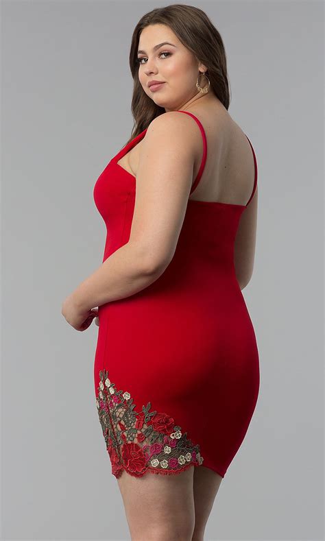 Short Form Fitting Plus Size Red Party Dress Promgirl Plus Size