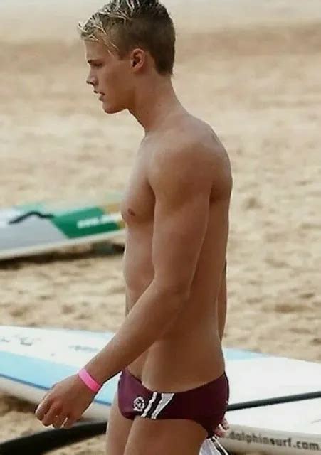 SHIRTLESS BLOND MALE Lean Fit Muscular Swimmer Jock Speedo Beach PHOTO