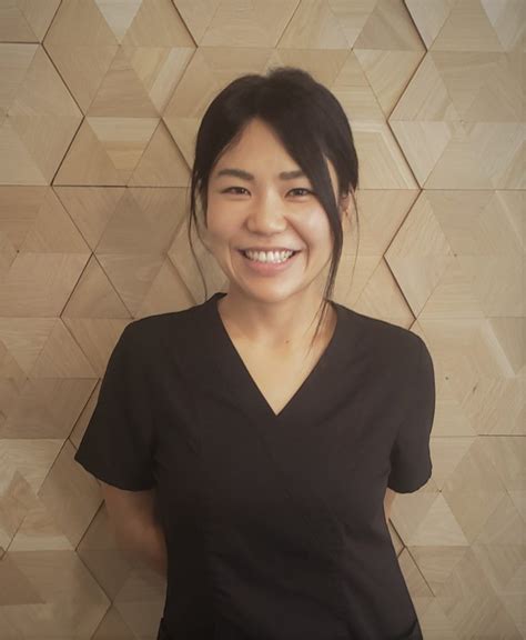 Massage Therapist Shiori Geier Mpls Health And Wellness Ne