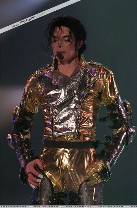 Mj In Gold Michael Jackson Photo 7494233 Fanpop