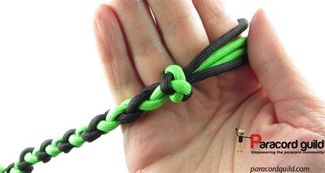 How To Tie The Turks Head Terminal Knot Paracord Guild