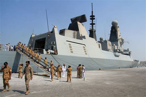 We link to the best sources from around the world. HMS Duncan hosts Qatar's Armed Forces | Royal Navy