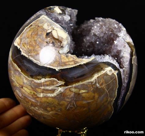 Stunning Amethyst Geode Huge 51 Dinosaur Egg Agate Sphere Crystal