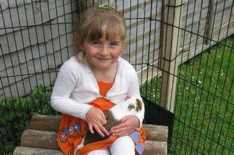 Police Search For Missing April Jones Amid Fears Five Year Old Has Been Abducted Daily Record