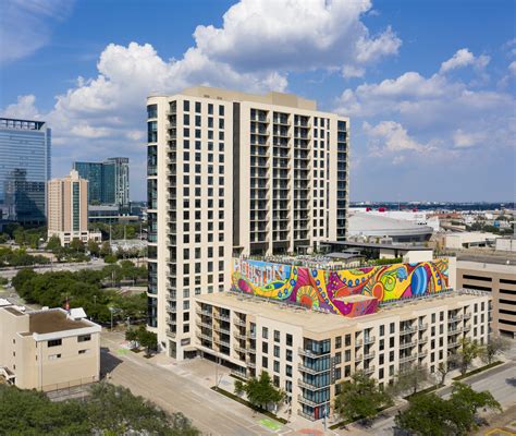 Apartments in Houston, TX | Neighborhood | Camden Downtown