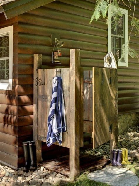 Easy And Cheap Outdoor Garden Décor Ideas 34 Outdoor Shower Enclosure