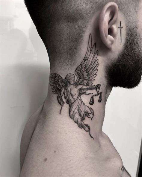 30 People Who Creatively Inked Their Necks Neck Tattoo For Guys Mens