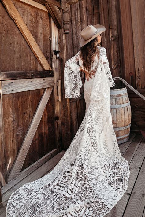 Tulsa Rose Gown Rue De Seine Rue De Seine Bridal Moonrise Canyon Collection 2019 Wild
