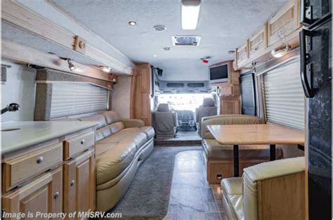 2006 Dynamax Corp Grand Sport Gt M2 350 Diesel Super C For Sale At