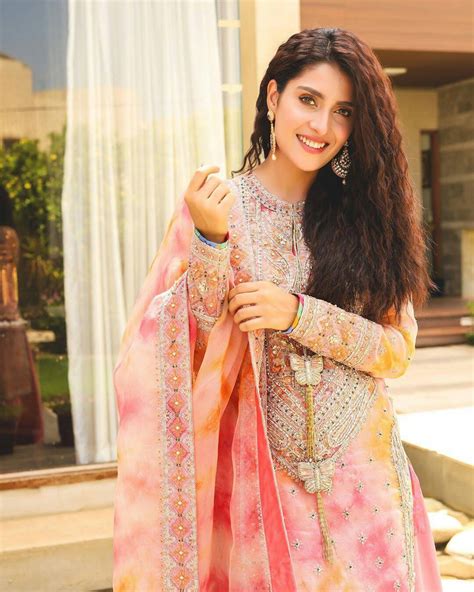 Ayeza Khan Beautiful Dressing On 2nd Day Of Eid Daily Infotainment