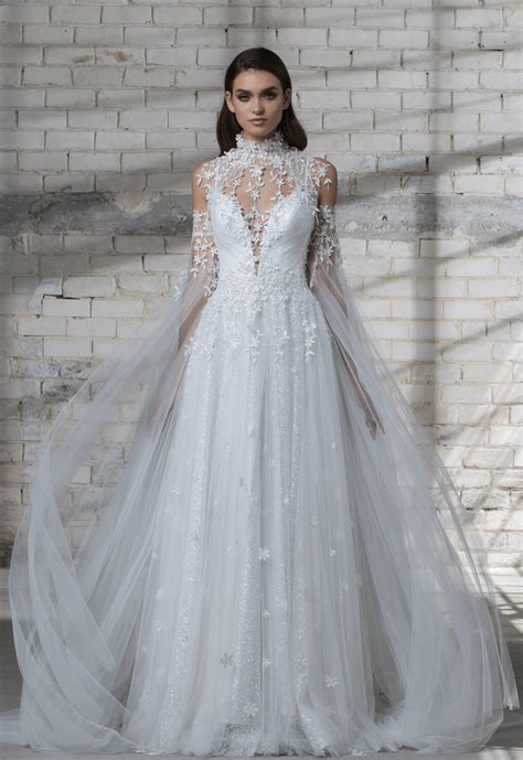 The Top 10 Wedding Dress Styles From Top Designers Photos