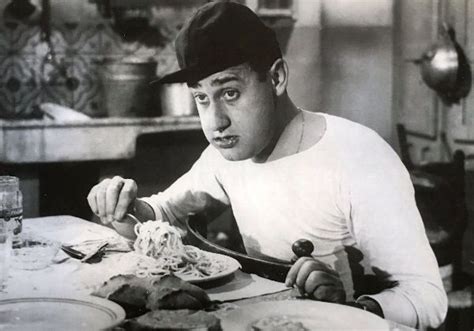 Alberto sordi') is a 2020 italian film directed by luca manfredi. SORDI Alberto - spaghetti - Un americano a Roma - Storia ...