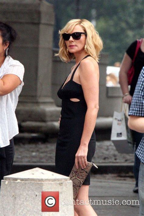 Kim Cattrall On The Set Of Sex And The City 2 In Manhattan 76 Pictures
