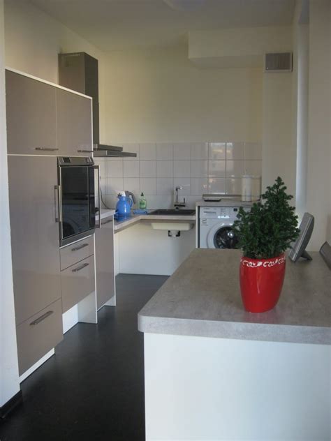 Mit matratzenliebe.de finden sie auf einfache art und weise in nordrhein westfalen die. Barrierefreie Küchen in Aachen auf kleinem Raum. | Möbel ...