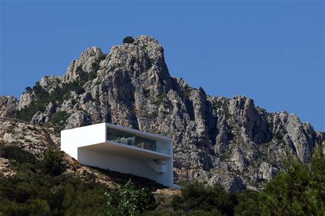 5 Impressive Cliff Houses That Push The Boundaries Of Design Opumo