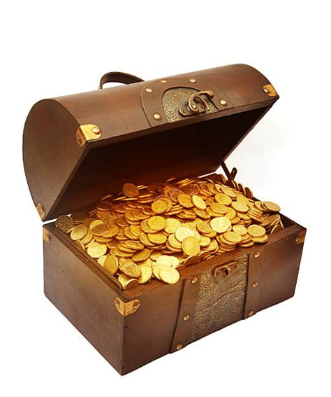 Treasure Chest Pictures Images And Stock Photos Istock