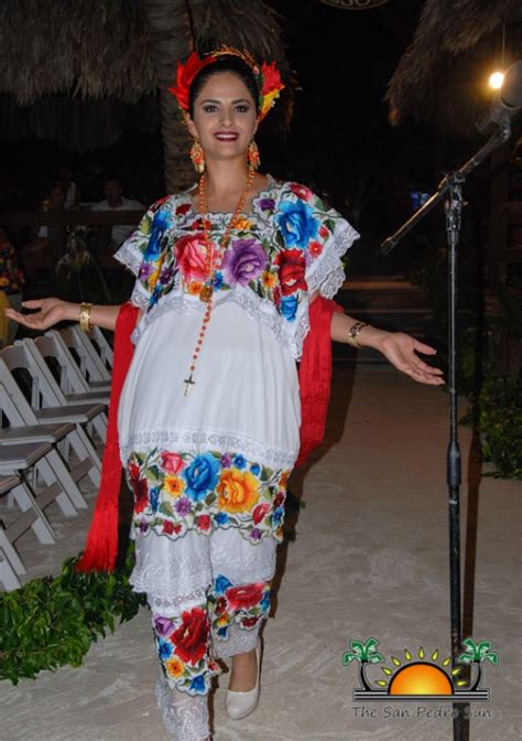 Traditional Dresses Mexican People Belize Vlr Eng Br