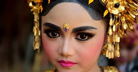 Balinese Traditional Clothing Album On Imgur